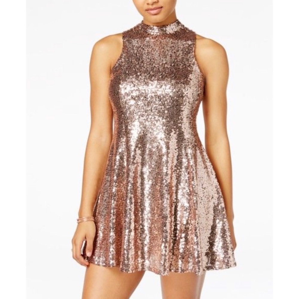 The Edit from Seventeen Sequence Dress Gold✨